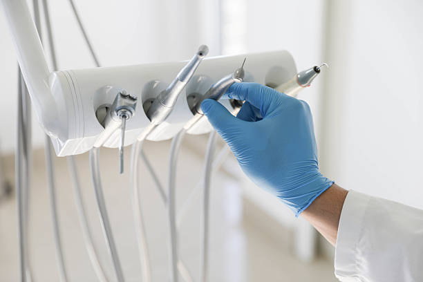Professional Emergency Dentist technician working in Calexico, CA